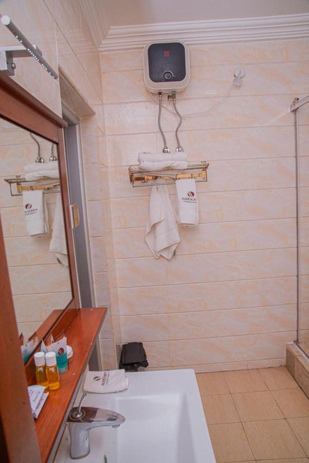 Mahogany Hotel And Suites Ибадан Экстерьер фото